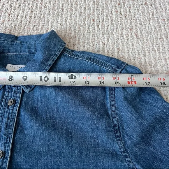 Equipment Femme Arlette Chambray Denim Button Down Tunic Top - Picture 9 of 13